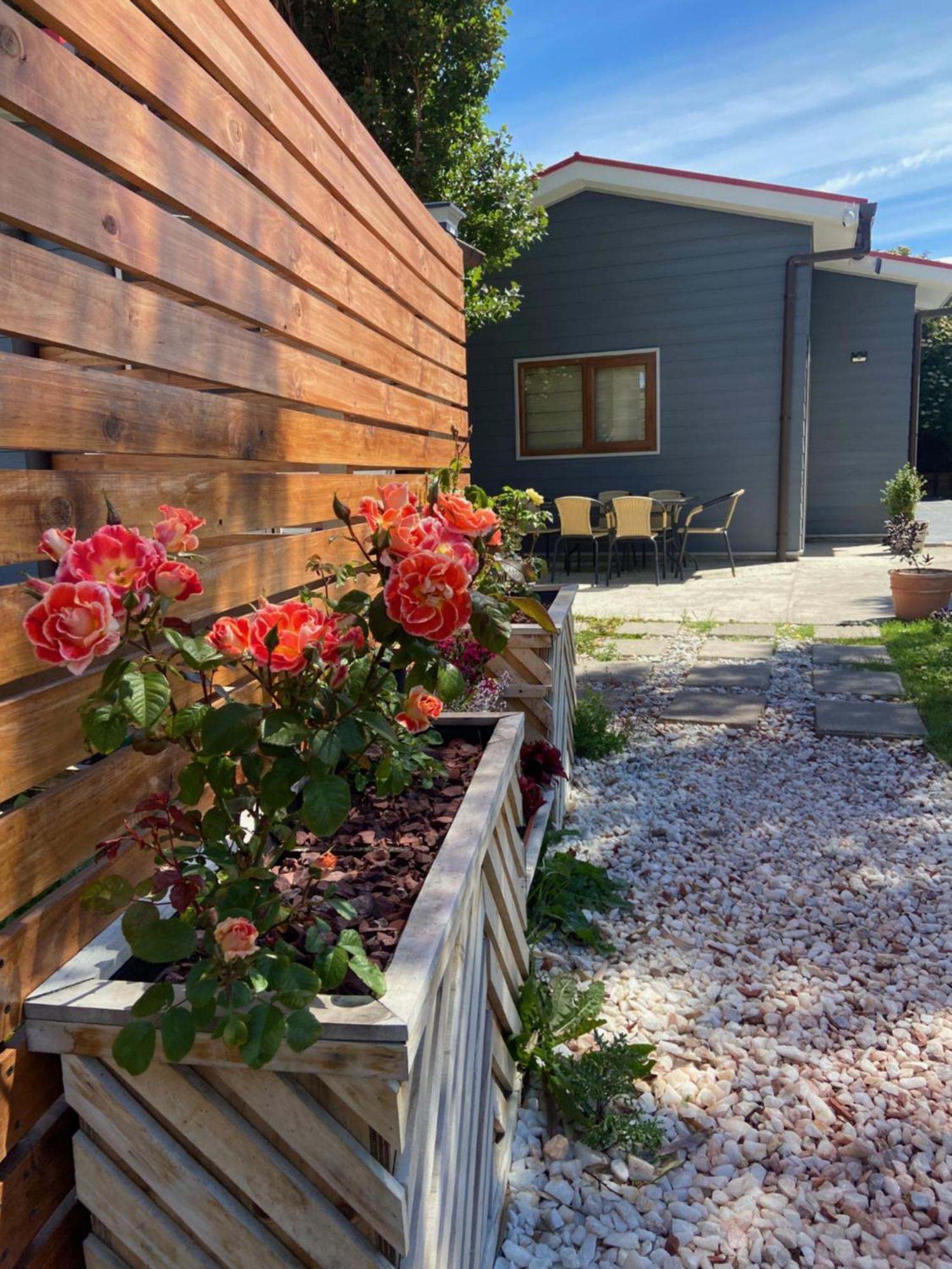 Cabanas Bosque Austral Punta Arenas Exterior photo